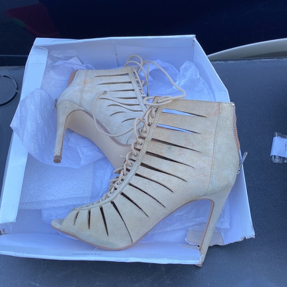 Steve Madden Cyder Heels - Picture 5 of 7